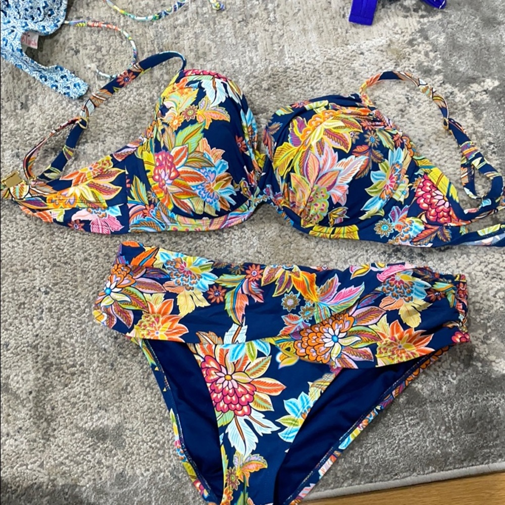 Baiting suit